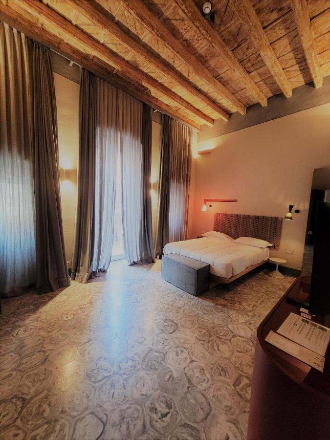 Palazzo Calò Aparthotel Bari Exterior foto