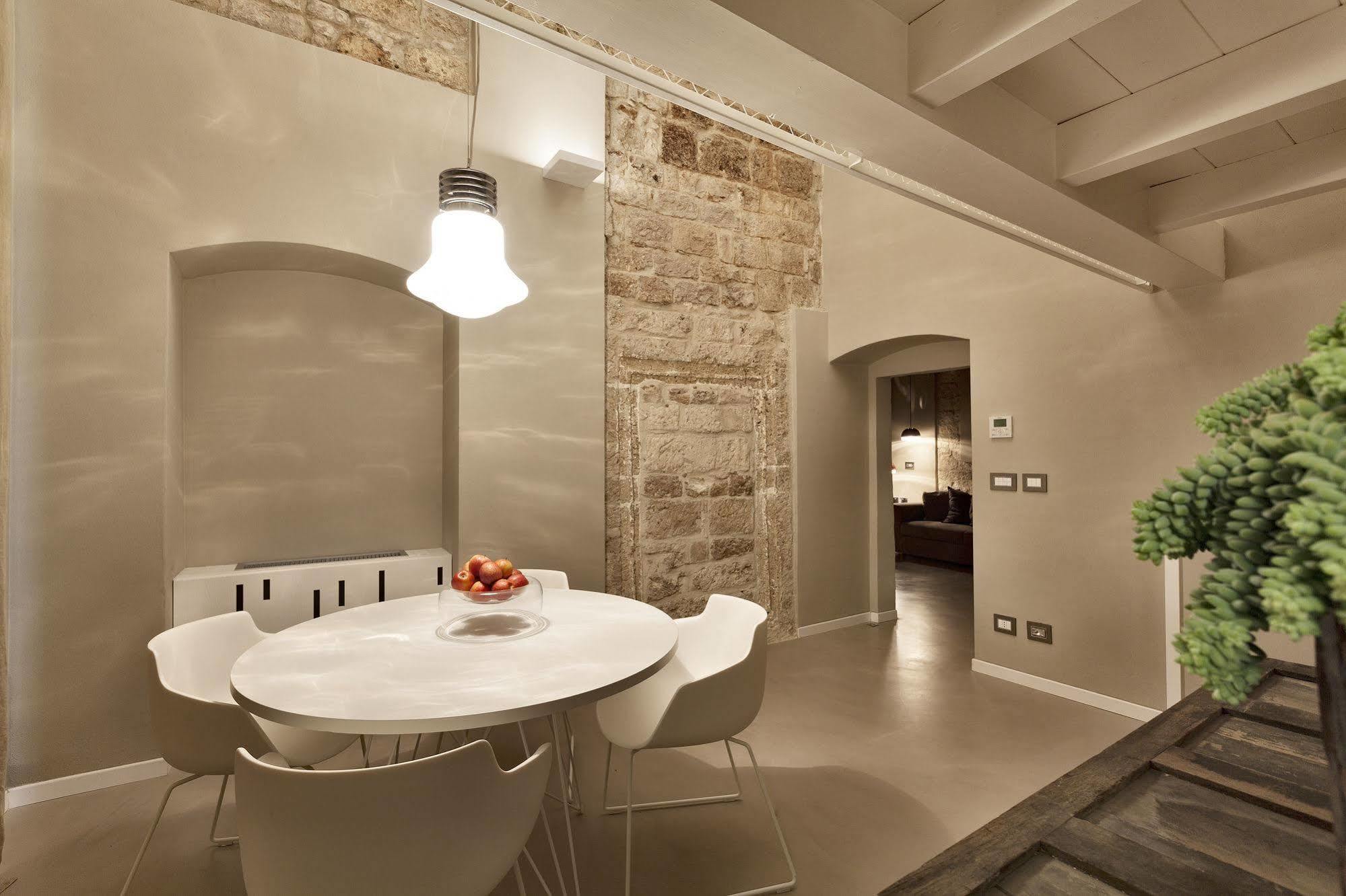 Palazzo Calò Aparthotel Bari Exterior foto
